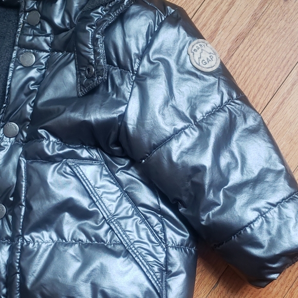 🎉HP🎉Baby Gap metallic puffer jacket 12-18m 🐃 - Picture 4 of 4